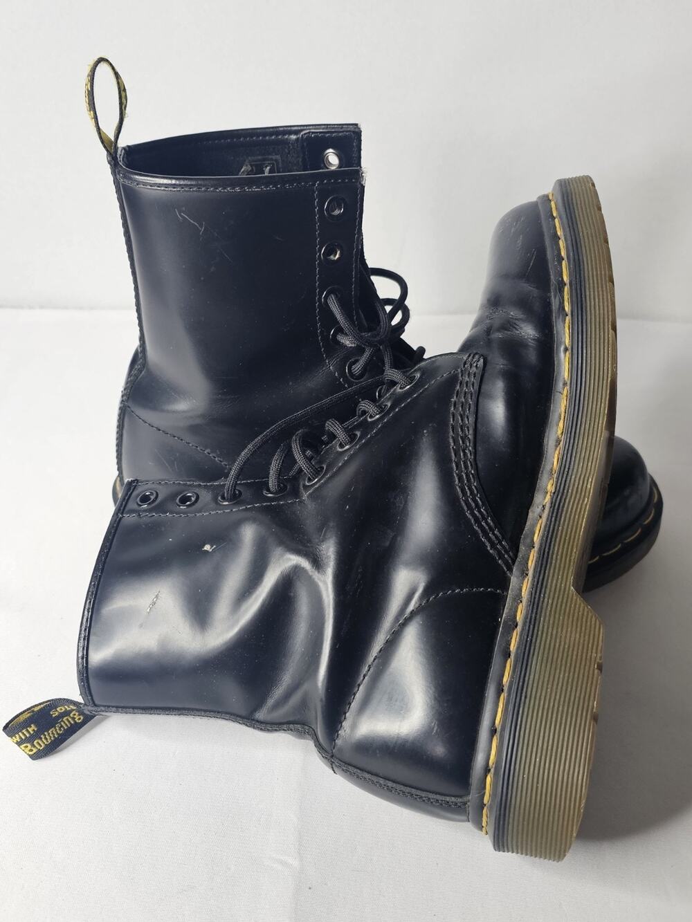 Doc Martens Boots Black US M Size 7.5 / UK 7 / 40 EUR Air Wair England Made READ